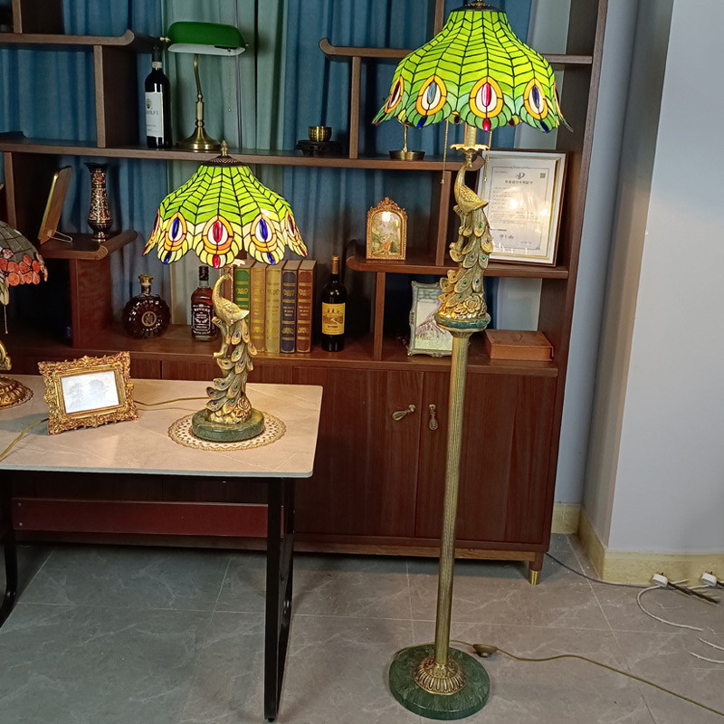 den-ban-cao-cap-tiffany-lyda-db76-1