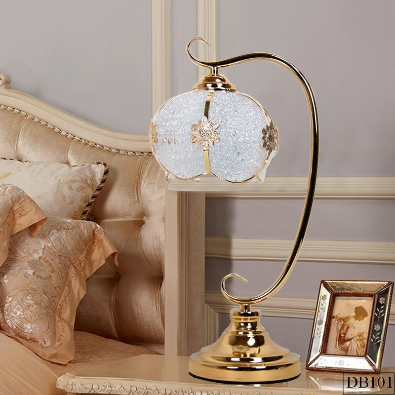 den-ban-tan-co-dien-db101-3