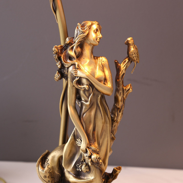 den-ban-tiffany-shell-brass-db83-4