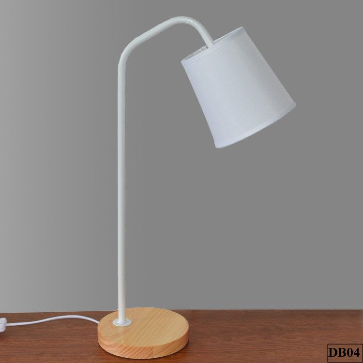 den-de-ban-doc-sach-gia-re-manabu-db04-1