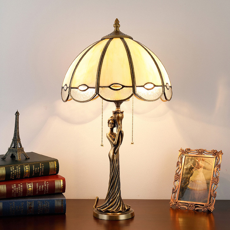 den-de-ban-phong-khach-tiffany-tyta-db81-8