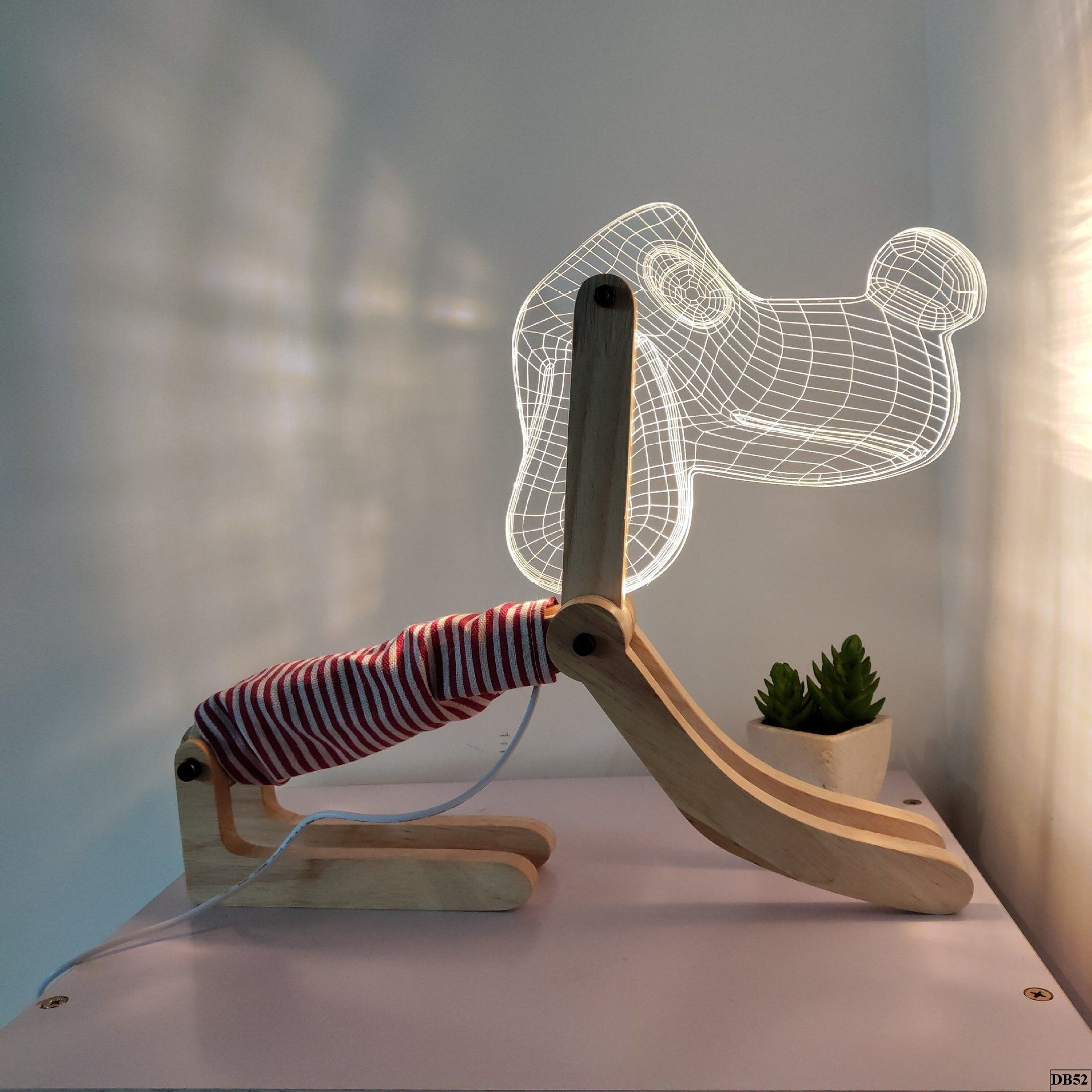 den-de-ban-hinh-con-chu-pagu-db52