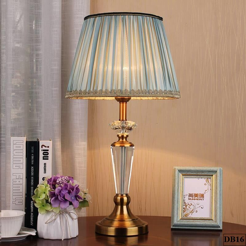 den-de-ban-retoro-db16