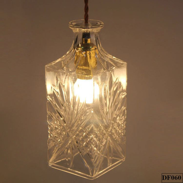 den-tha-hinh-chai-ruou-wine-df060-1