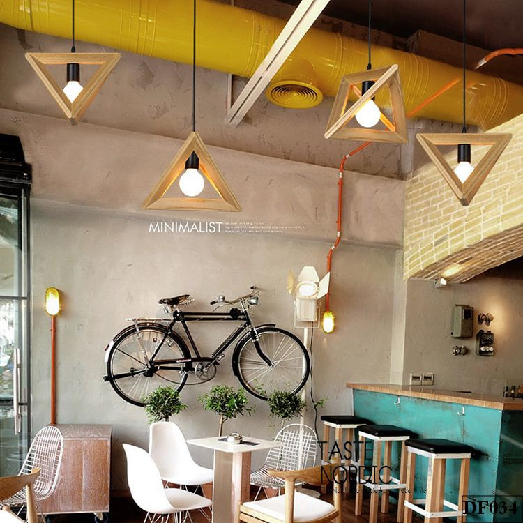 den-tha-tam-giac-go-palza-df034-8