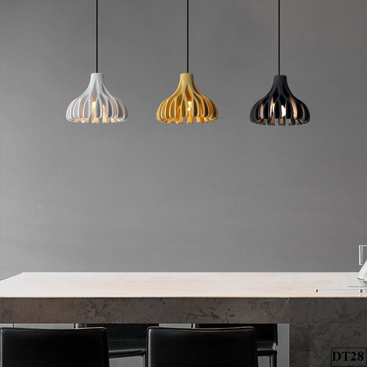 den-tha-trang-tri-doc-la-haza-dt28-1