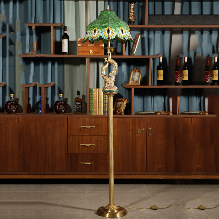 den-trang-tri-de-ban-tiffany-pydya-db78-hoaianvendor-4