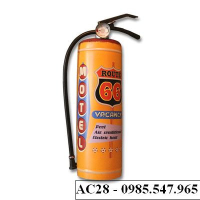 binh-chua-chay-treo-tuong-decor-quan-cafe-ac28-hoaianvendor-3