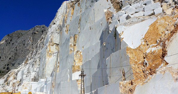 mo-da-cam-thach-tu-nhien