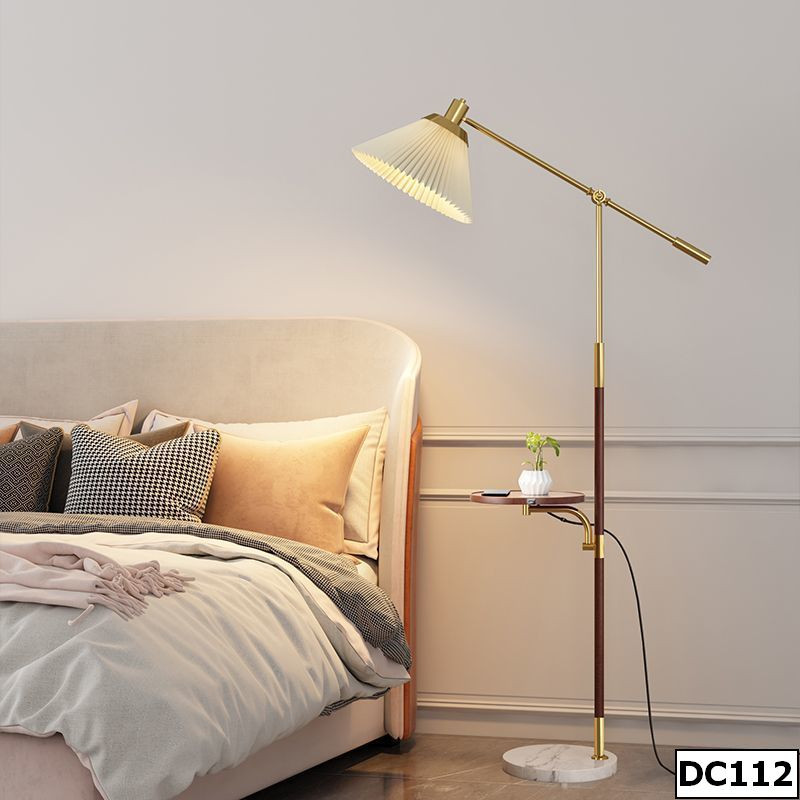 den-cay-doc-sach-co-ke-de-ban-mira-stand-dc112-hoaianvendor-2