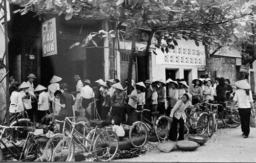 ky-uc-thoi-bao-cap-nhung-cau-chuyen-cam-hung-dang-sau-ly-ca-phe-tem-phieu